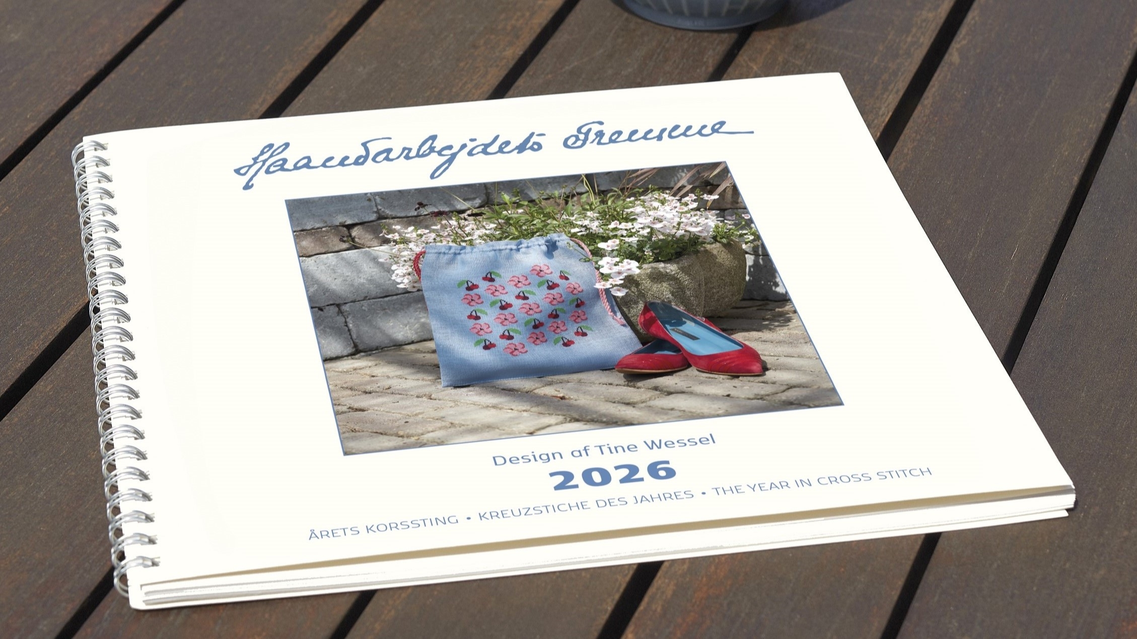 Årets Korssting 2026 - Design Tine Wessel Årets Korssting 2026 - Design Tine Wessel